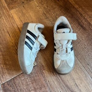 Adidas VL court no tie Kids White and Black Sneakers size 13